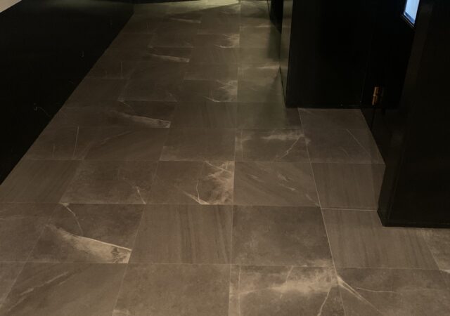 店舗床長尺シート工事